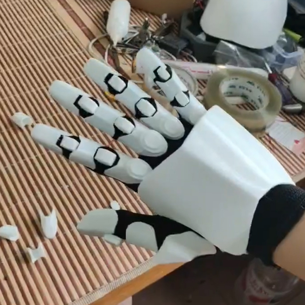 Mechanical Gloves, Made from 3 - 3D Printing Material recension och pris